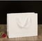 Подгонянный бумажный мешок бутика логотипа 180gsm-500gsm с ручками
